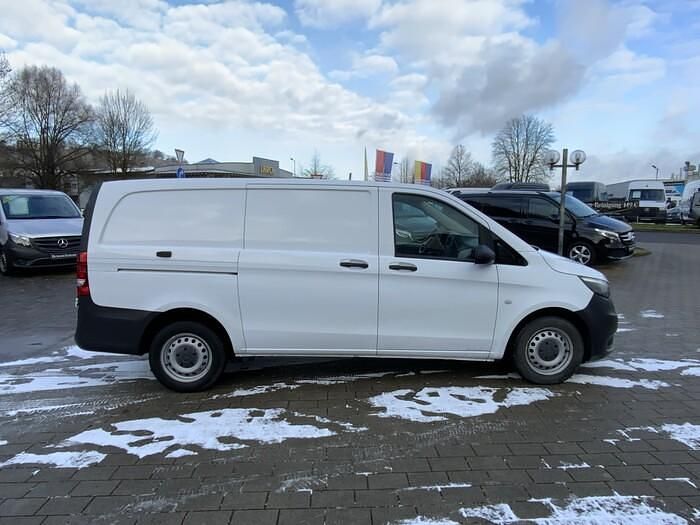 Gebraucht Mercedes Vito 102 PS (75 kW) 2021 Weiß Van