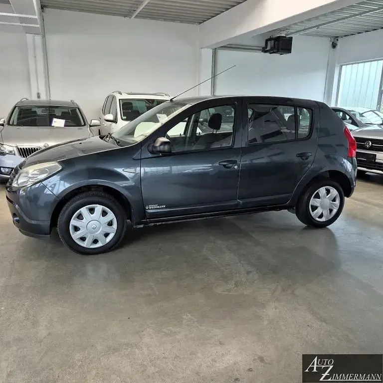 Gebraucht Dacia Sandero 75 PS (55 kW) 2009 Grau Limousine