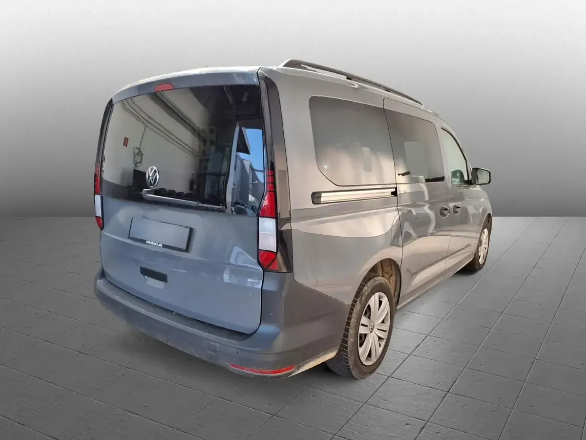 Gebraucht VW Caddy Maxi 114 PS (83 kW) 2023 Pure grey Van / Kleinbus