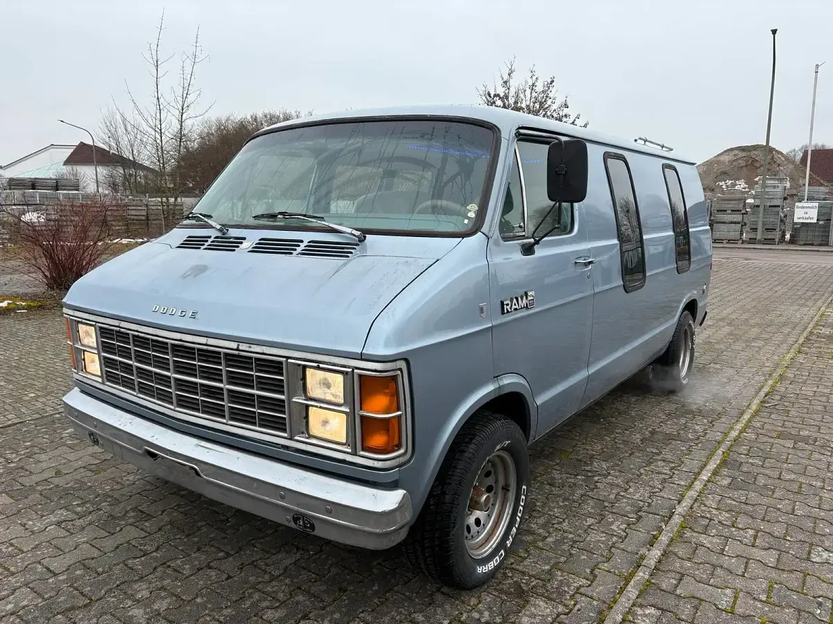 Gebraucht Dodge Ram 120 PS (88 kW) 1981 Blau Pickup