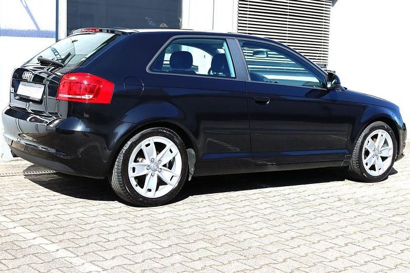 Gebraucht Audi A3 Ambition 102 PS (75 kW) 2010 Schwarz Kleinwagen