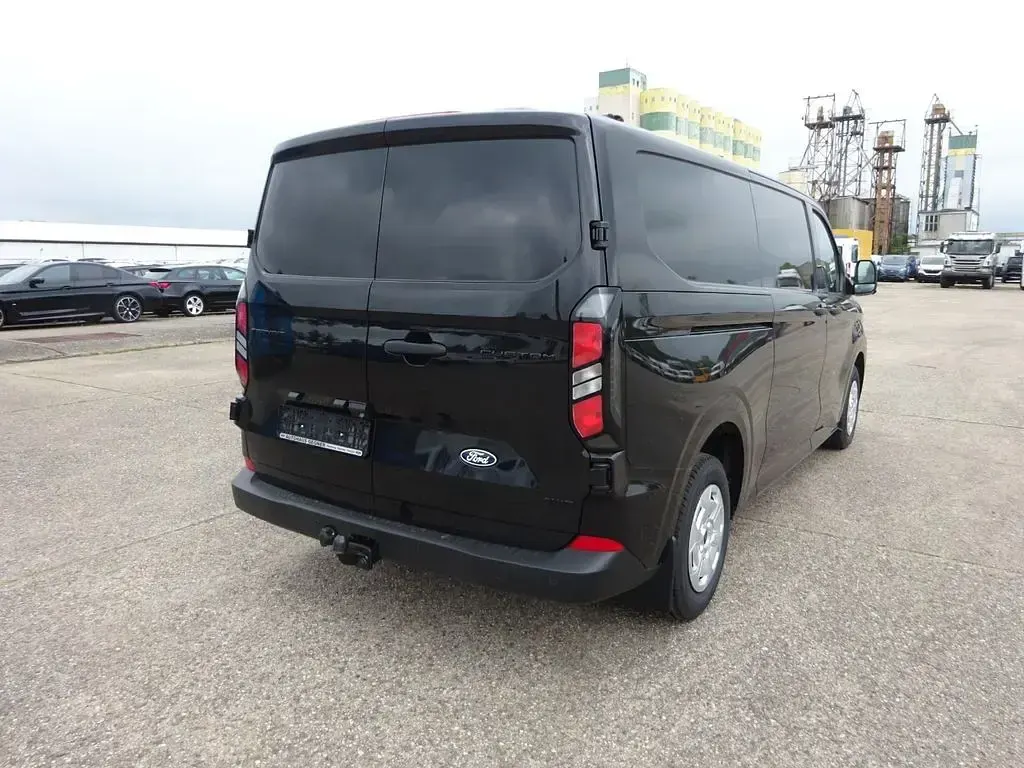 Neu Ford Transit Custom Trend 170 PS (125 kW) 2026 Schwarz Van / Kleinbus
