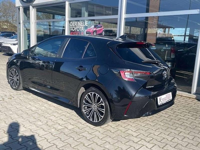 Gebraucht Toyota Corolla Team 116 PS (85 kW) 2021 Mysticschwarz mica met. Limousine