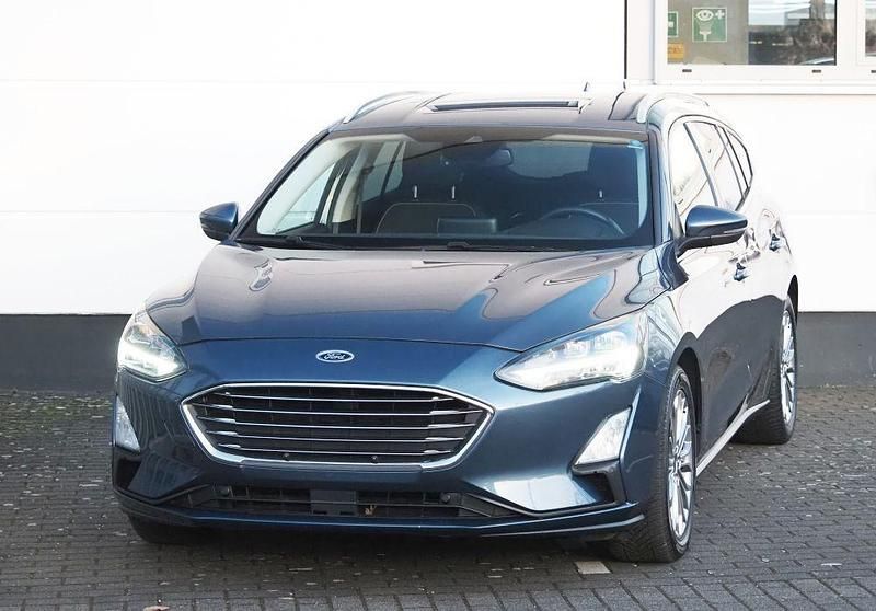 Gebraucht Ford Focus Titanium 150 PS (110 kW) 2020 Blau Limousine