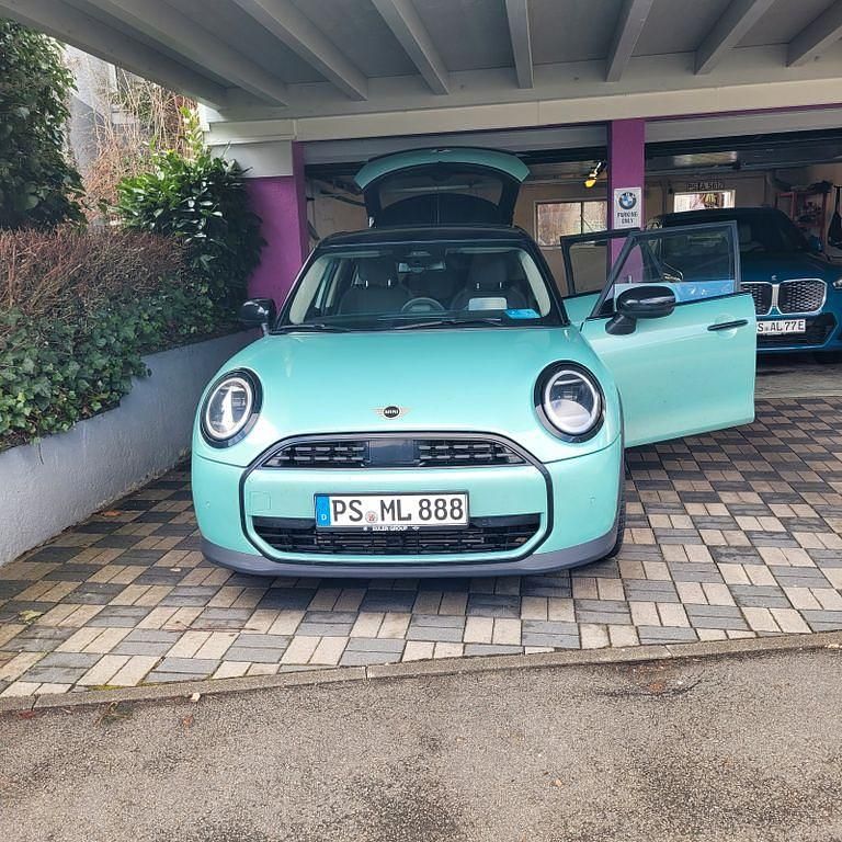 Gebraucht Mini Cooper Classic 156 PS (114 kW) 2024 Grün Kleinwagen