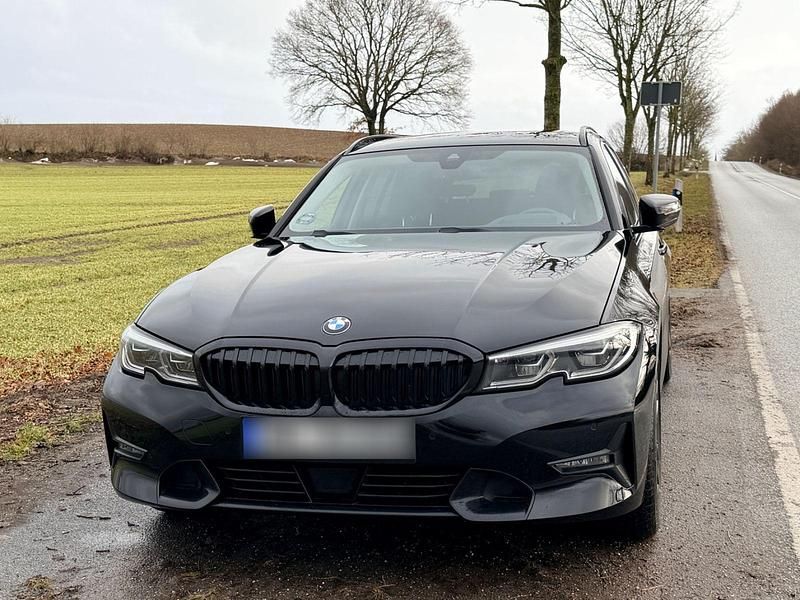 Gebraucht BMW 330 Shadowline 286 PS (210 kW) 2020 Schwarz Kombi