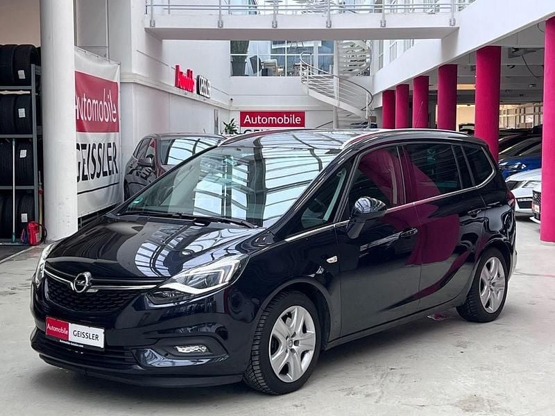 Gebraucht Opel Zafira Tourer Innovation 136 PS (100 kW) 2018 Tiefseeblau/darkmoon blue Van / Kleinbus