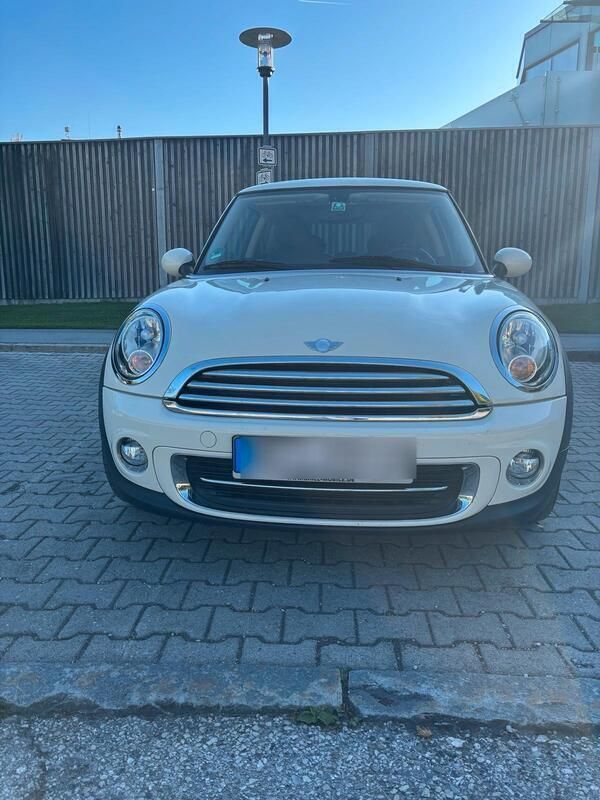 Beige Gebraucht 2011 Mini Cooper Coupé Coupé | 7.400 € (Teuer) - Bild 1/4