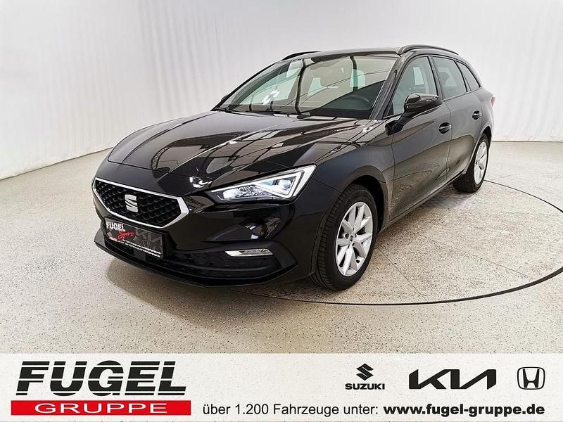 Mitternachtsschwarz Gebraucht 2022 Seat Leon ST Style Kombi | 18.899 € (Fairer Preis) - Bild 1/4