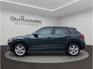 Neu Audi Q2 Advanced Plus 150 PS (110 kW) 2026 Manhattangrau metallic SUV