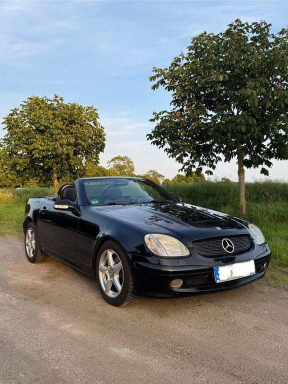 Schwarz Gebraucht 2001 Mercedes SLK200 Cabrio | 2.350 € (Superpreis) - Bild 1/4