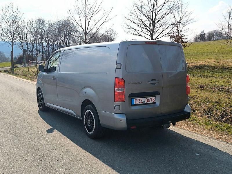Gebraucht Opel Vivaro 177 PS (130 kW) 2020 Silber Van / Kleinbus