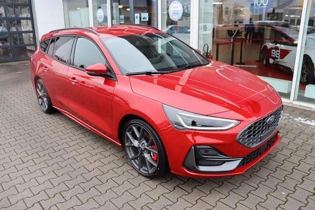 Neu Ford Focus ST 280 PS (205 kW) 2025 Fantastic red metallic Kombi