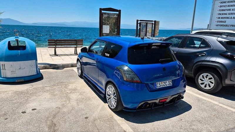 Blau Gebraucht 2013 Suzuki Swift Sport Kleinwagen | 7.900 € (Teuer) - Bild 1/4