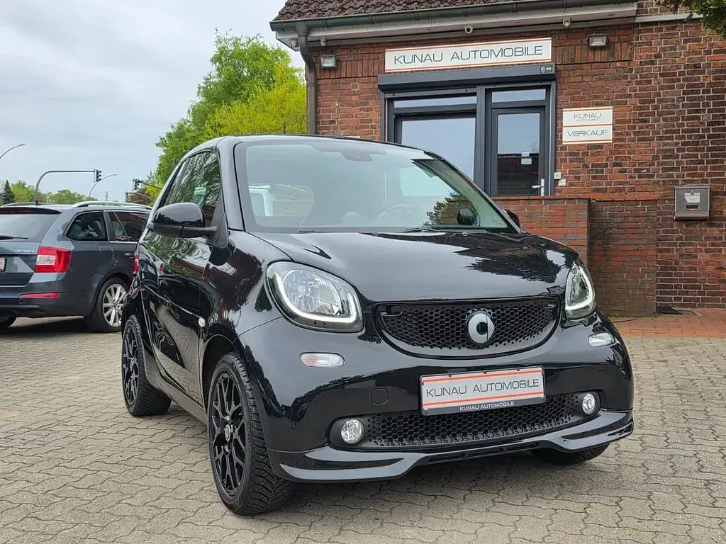 Usata Smart ForTwo Cabrio Brabus 90 CV (66 kW) 2017 Nero Cabrio