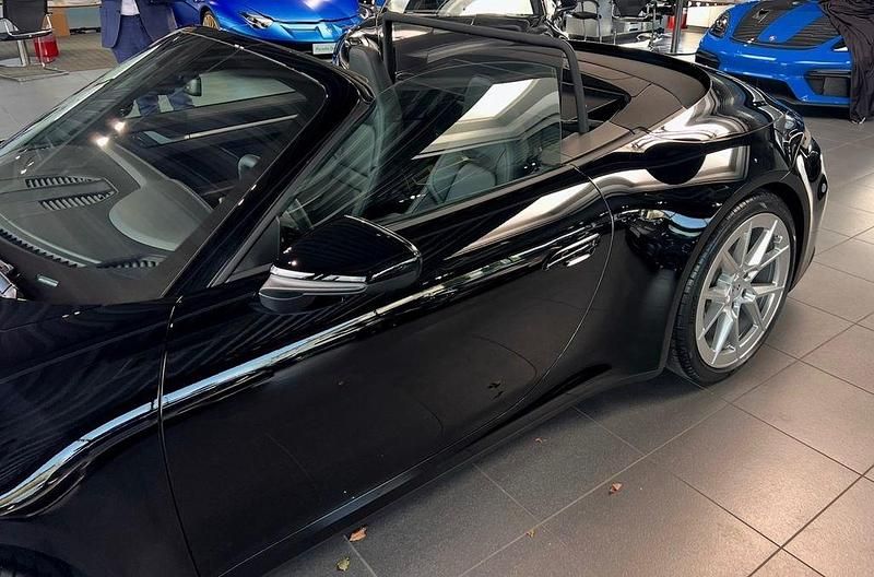 Gebraucht Porsche 911 Carrera Cabriolet 394 PS (289 kW) 2024 Schwarz Cabrio