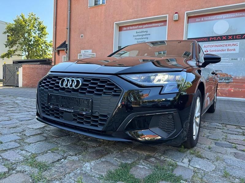 Schwarz Gebraucht 2023 Audi A3 Sportback Basis Limousine | 22.999 € (Superpreis) - Bild 1/4