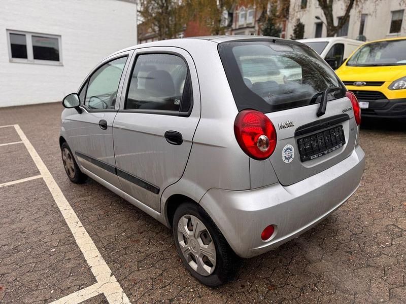 Gebraucht Chevrolet Matiz 52 PS (38 kW) 2009 Silber Kleinwagen