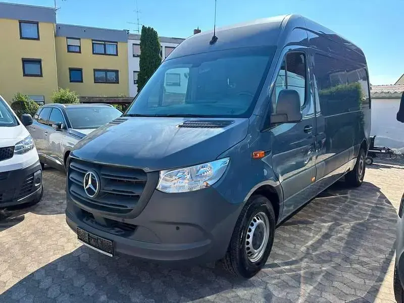 Gebraucht Mercedes E-Sprinter 85 kW (116 PS) 2021 Grau Van