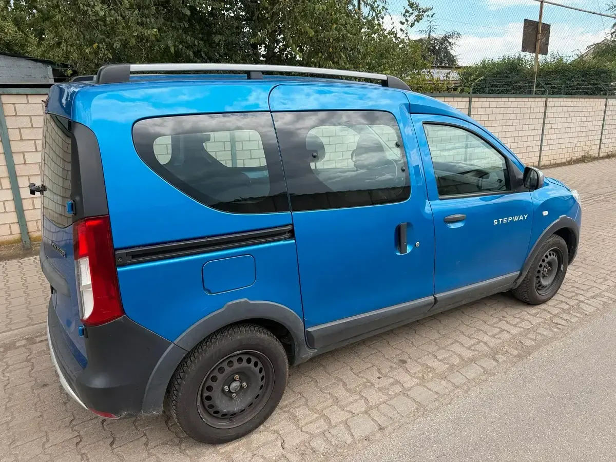 Gebraucht Dacia Dokker Stepway 116 PS (85 kW) 2015 Blau Van / Kleinbus