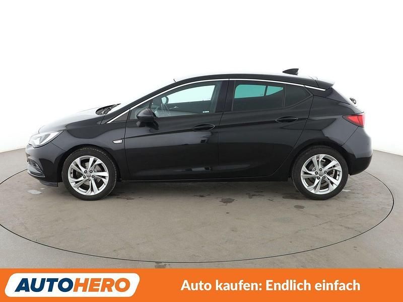 Gebraucht Opel Astra Dynamic 125 PS (91 kW) 2017 Schwarz Limousine