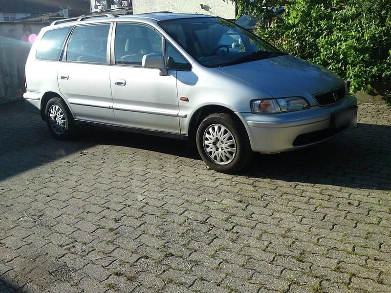 Gebraucht Honda Shuttle ES 150 PS (110 kW) 1999 Silber Van / Kleinbus