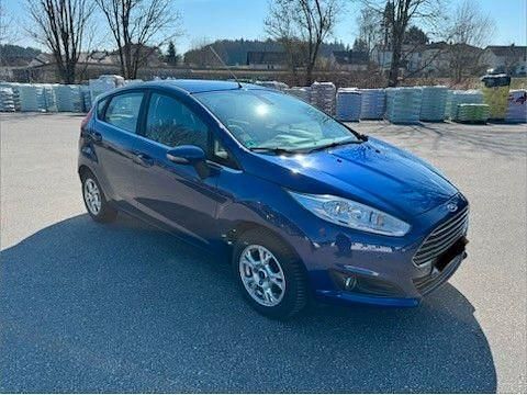 Gebraucht Ford Fiesta Titanium 101 PS (74 kW) 2016 Blau Limousine