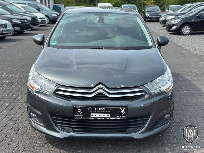 Gebraucht Citroën C4 Tendance 111 PS (81 kW) 2010 Grau Limousine