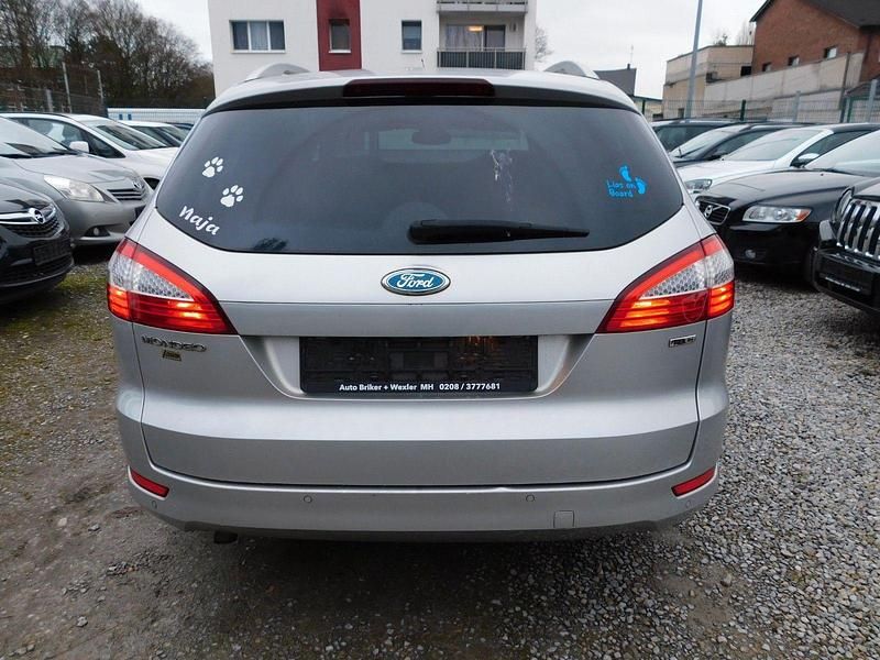 Gebraucht Ford Mondeo Titanium 140 PS (102 kW) 2007 Silber Kombi