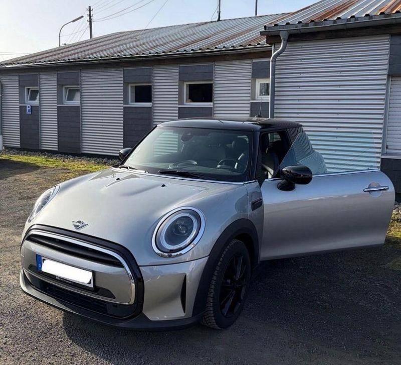 Gebraucht Mini Cooper Classic 136 PS (100 kW) 2023 Silber Kleinwagen