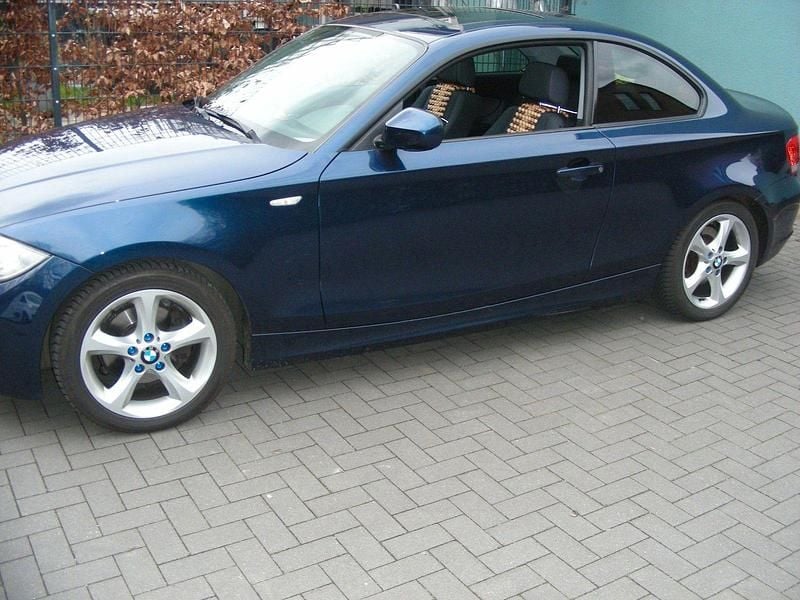 Gebraucht BMW 120 Coupé 170 PS (125 kW) 2012 Blau Coupé