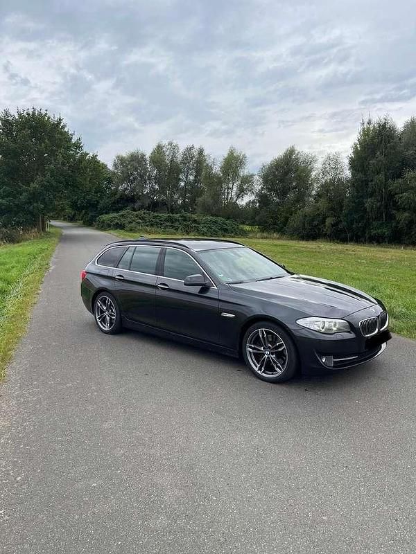 Gebraucht 2010 BMW 525 Kombi | 7.600 € (Fairer Preis) - Bild 1/4