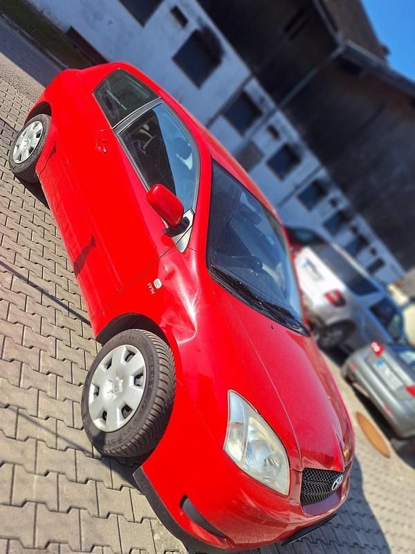 Gebraucht Toyota Corolla 95 PS (69 kW) 2002 Rot Kleinwagen