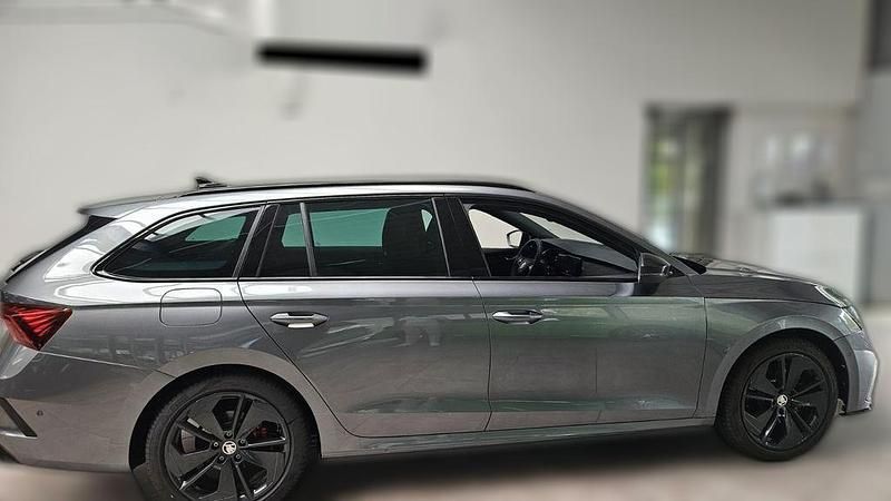 Gebraucht Skoda Octavia RS 200 PS (147 kW) 2024 Grau metallic Kombi