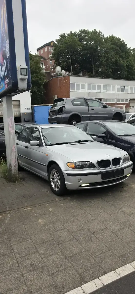 Gebraucht BMW 316 116 PS (85 kW) 2004 Silber Limousine