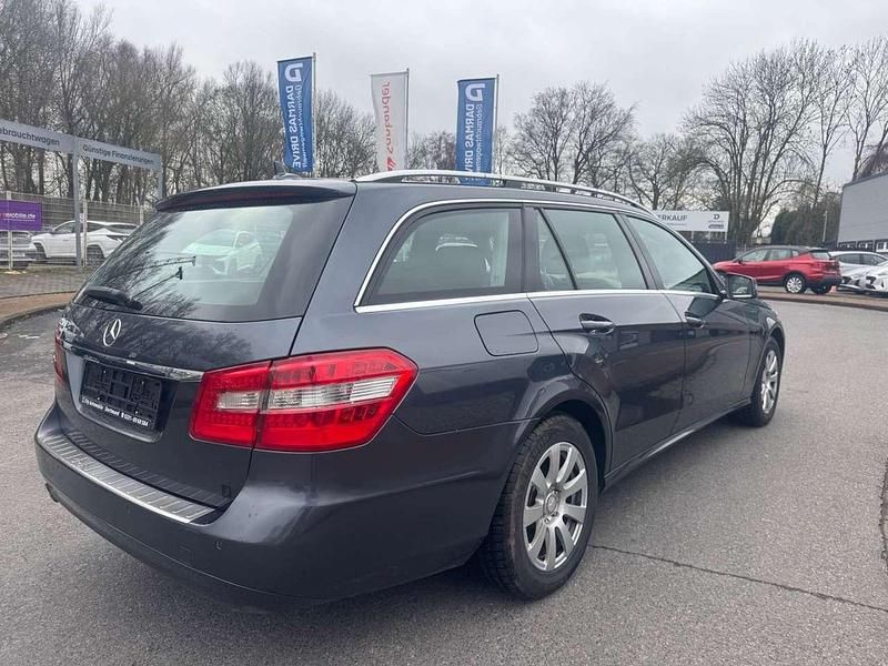 Gebraucht Mercedes E200 Elegance 184 PS (135 kW) 2013 Other Kombi