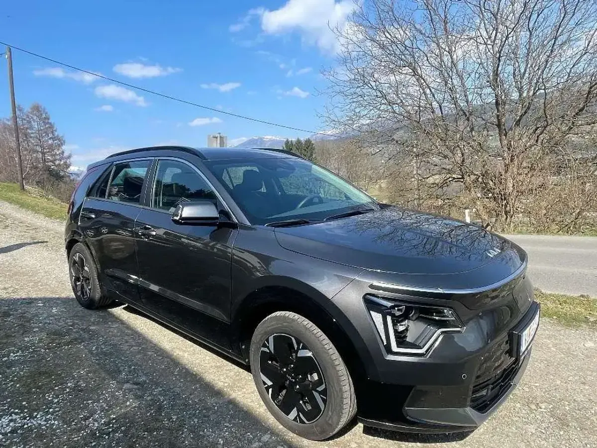 Gebraucht Kia e-Niro 150 kW (204 PS) 2024 Grau SUV