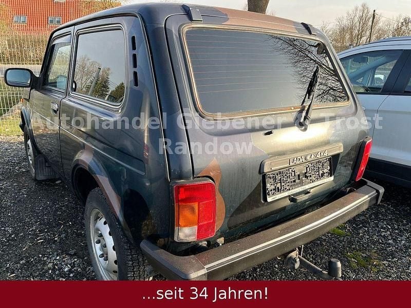 Gebraucht Lada niva 83 PS (61 kW) 2014 Grün SUV