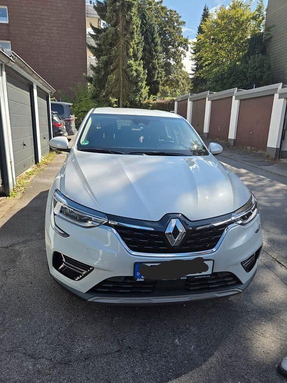 Weiß Gebraucht 2021 Renault Arkana Zen SUV | 19.690 € (Fairer Preis) - Bild 1/4