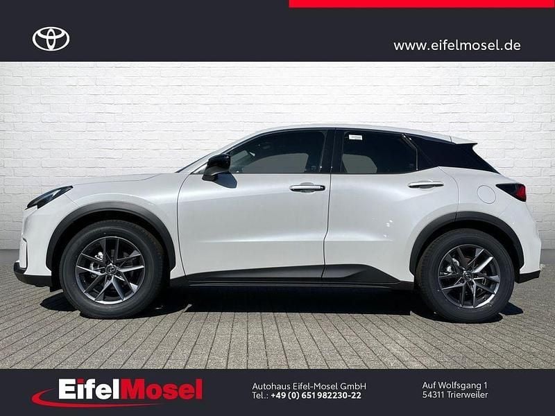 Neu Lexus LBX 136 PS (100 kW) 2025 Weiß SUV