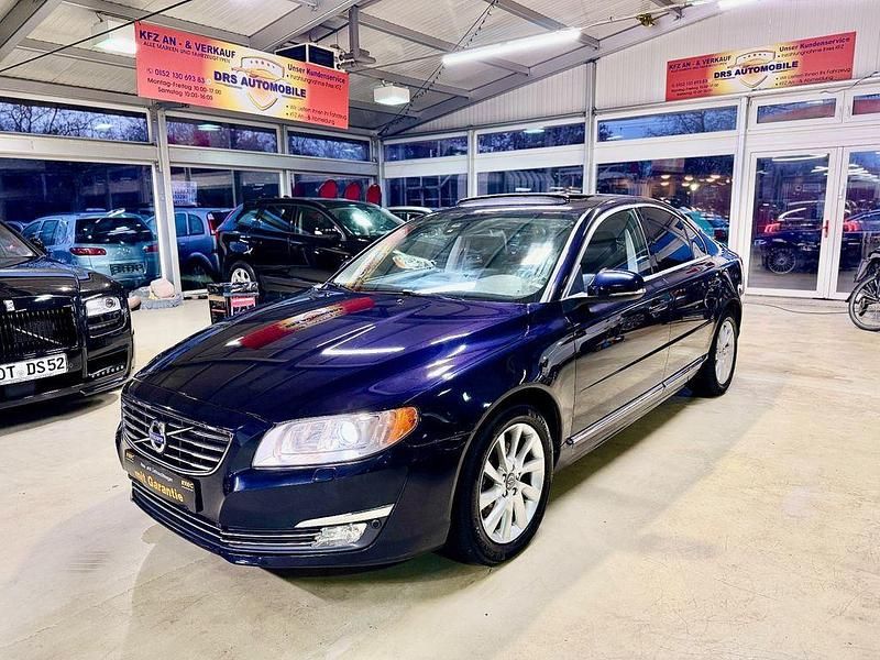 Blau Gebraucht 2013 Volvo S80 Summum Limousine | 8.990 € (Teuer) - Bild 1/4