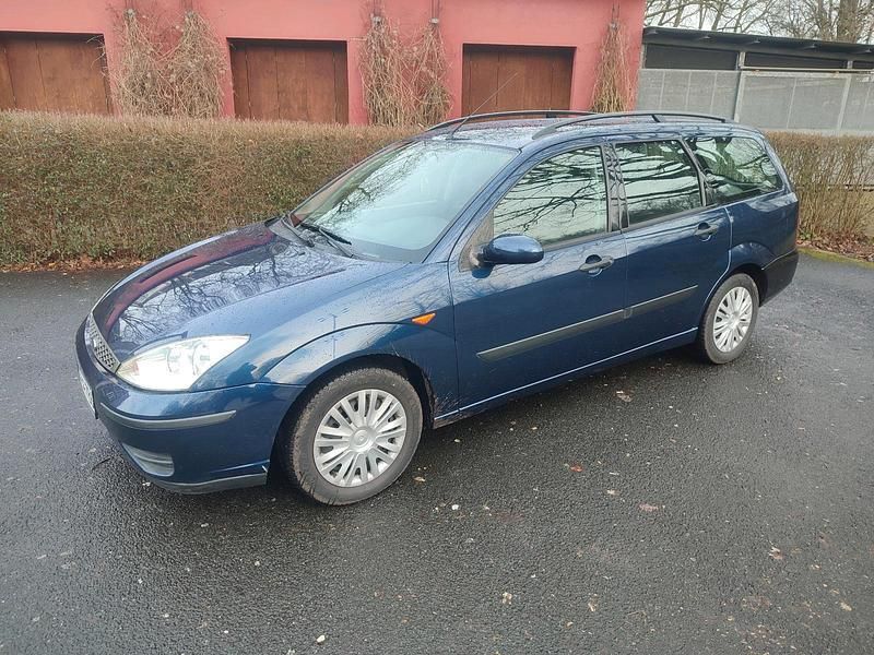 Gebraucht Ford Focus 101 PS (74 kW) 2005 Blau Kombi