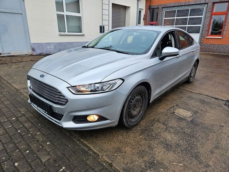 Gebraucht Ford Mondeo 150 PS (110 kW) 2017 Silber Limousine