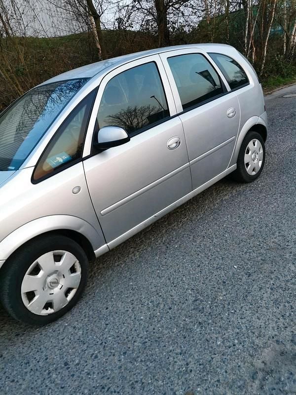 Gebraucht Opel Meriva 100 PS (73 kW) 2007 Silber Van / Kleinbus