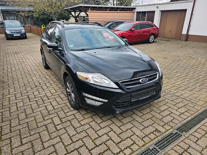 Gebraucht Ford Mondeo 115 PS (84 kW) 2011 Schwarz Kombi