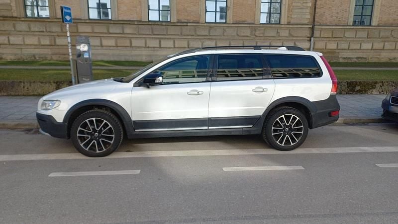 Gebraucht Volvo XC70 249 PS (183 kW) 2015 Weiß Kombi