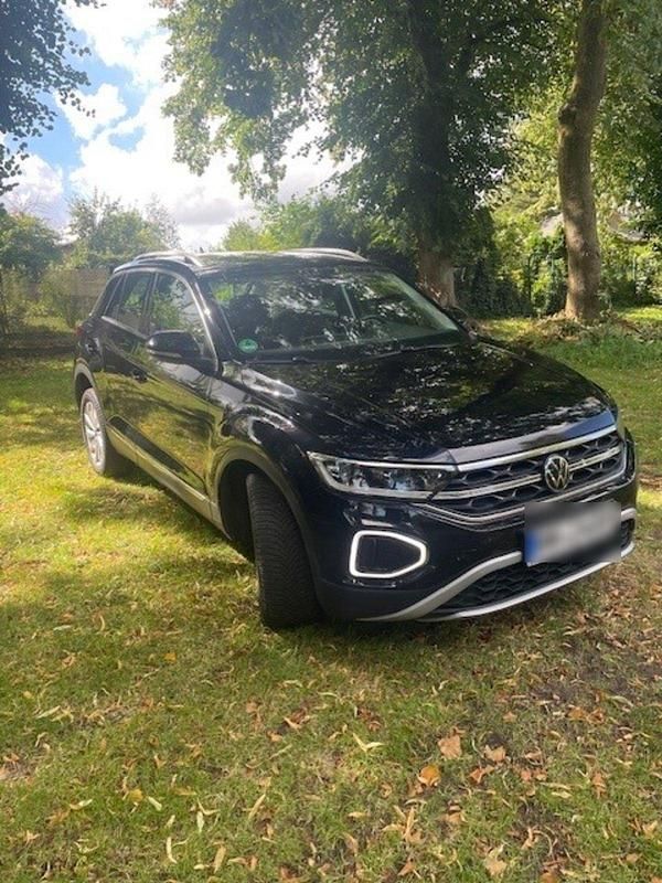 Schwarz Gebraucht 2022 VW T-Roc Style SUV | 22.999 € (Superpreis) - Bild 1/4