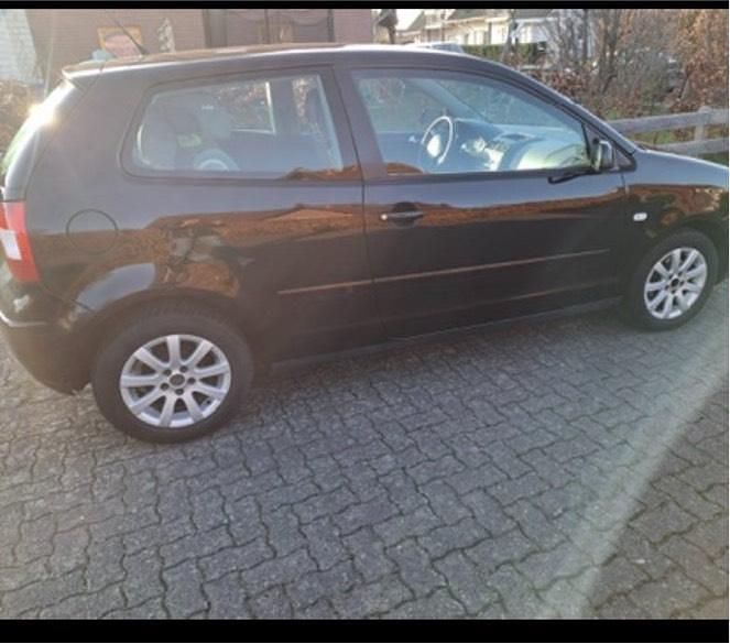 Schwarz Gebraucht 2004 VW Polo Kleinwagen | 1.100 € (Fairer Preis) - Bild 1/4