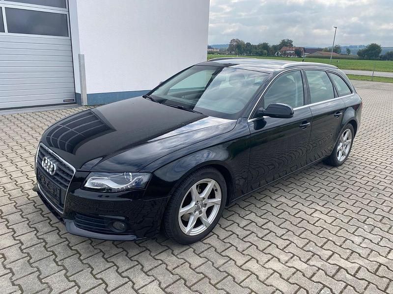 Schwarz Gebraucht 2011 Audi A4 Ambition Kombi | 5.700 € (Guter Preis) - Bild 1/4
