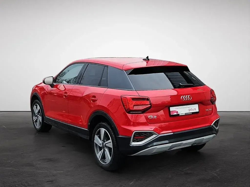 Second-hand Audi Q2 Advanced 150 CP (110 kW) 2025 Roșu SUV